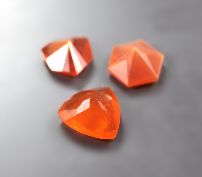 Набор из 3 мексиканских ограненных «огненных» опалов 1,99 карата