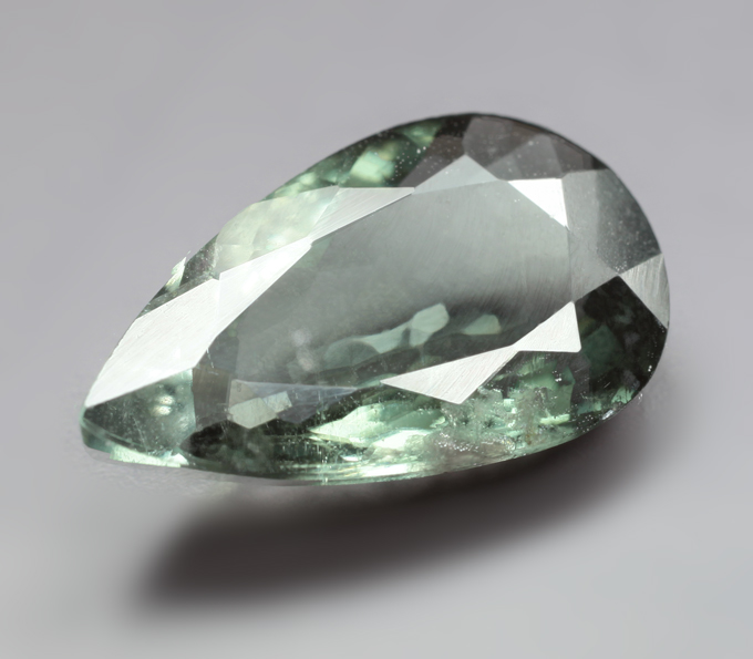 Голубовато-зеленый турмалин 3,35 карата