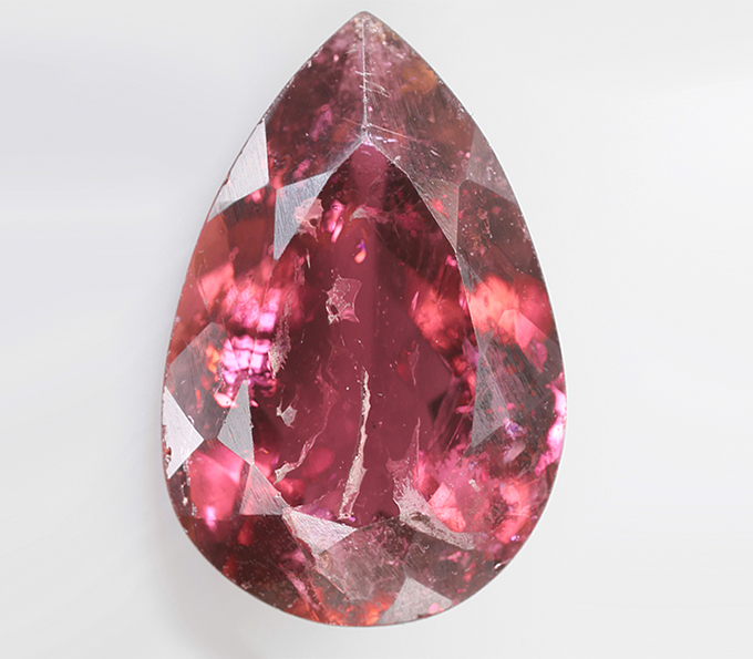 Полихромный турмалин 2,83 карата