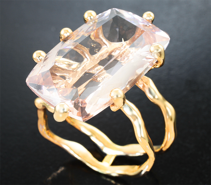 Кольцо с морганитом 25,29 карата