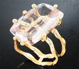 Кольцо с морганитом 25,29 карата Золото