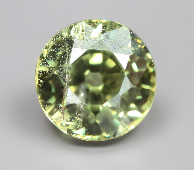 Высокая дисперсия! Демантоид 0,85 карата