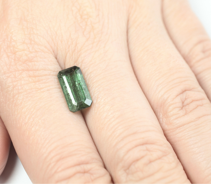 Зеленый турмалин 3,49 карата