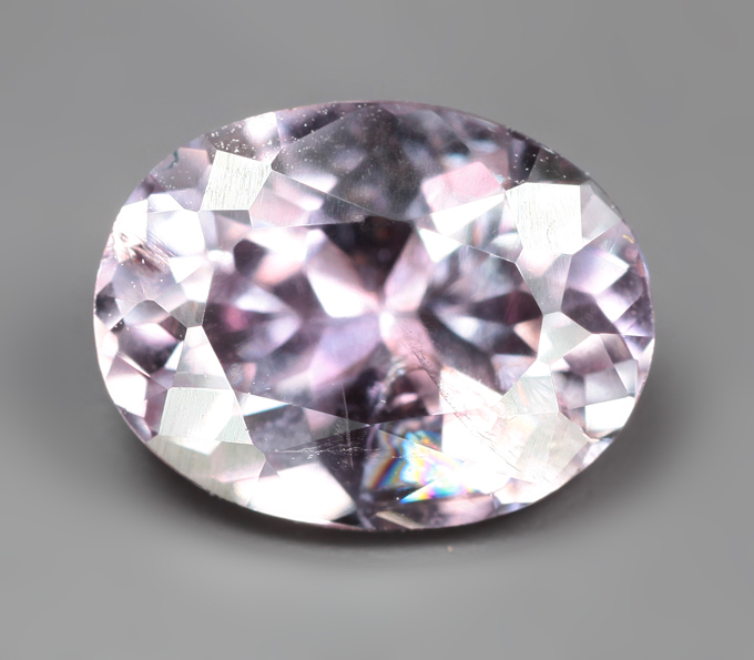 Зултанит 1,21 карата