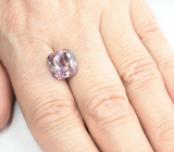 Крупный зултанит 5,59 карата