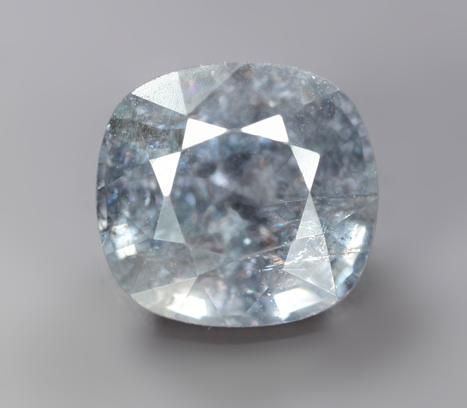 Синяя шпинель со сменой цвета 1,58 карата