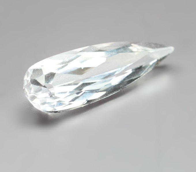 Чистейший редкий данбурит 2,11 карата