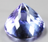 Чистейший крупный танзанит 7,97 карата