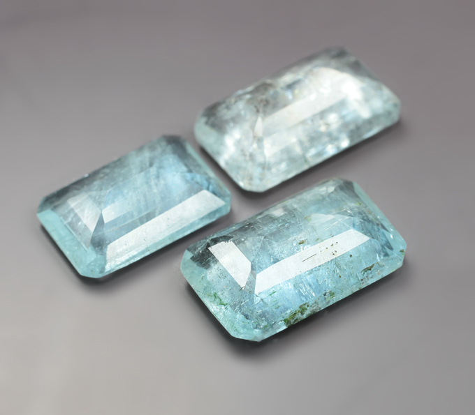 Крупный набор из 3 аквамаринов 12,12 карата