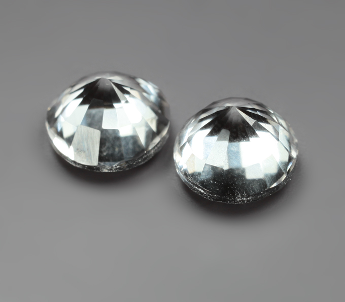 Редкая пара данбуритов 1,9 карата