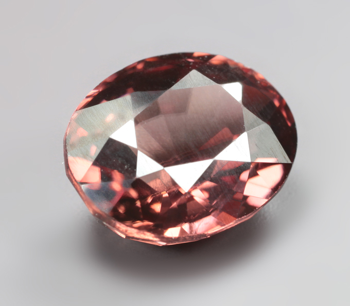 Розовато-оранжевый циркон 3,42 акарата