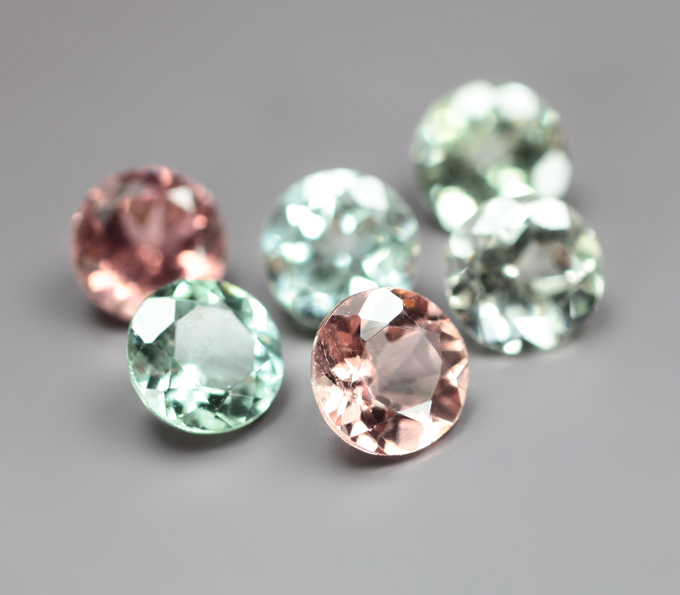 Набор из 6 разноцветных турмалинов высокой чистоты 5,13 карата