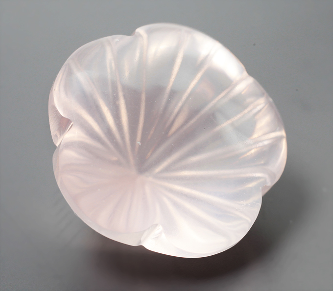 Резной розовый кварц 12,52 карата