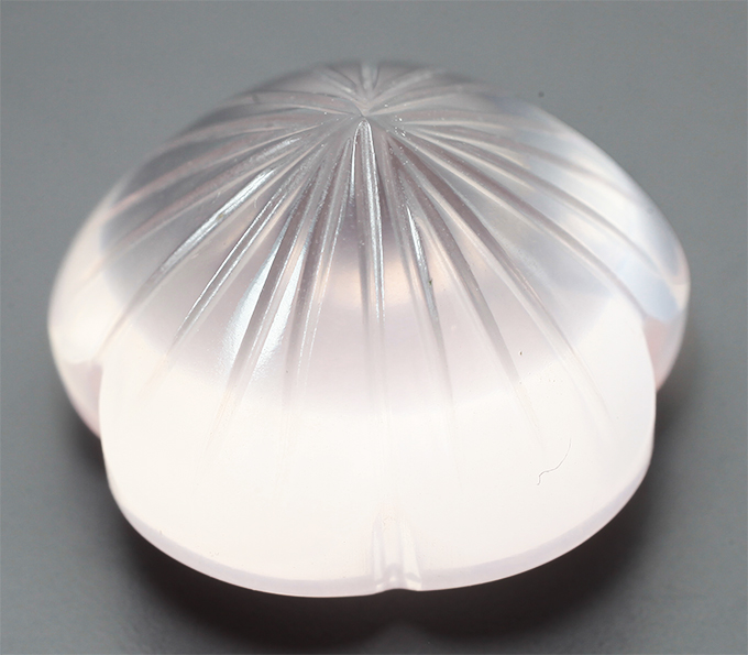 Резной розовый кварц 12,52 карата