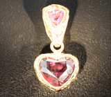 Кулон с гранатом со сменой цвета эффектной огранки 2,99 карата и неоново-розовой шпинелью 0,29 карата Золото