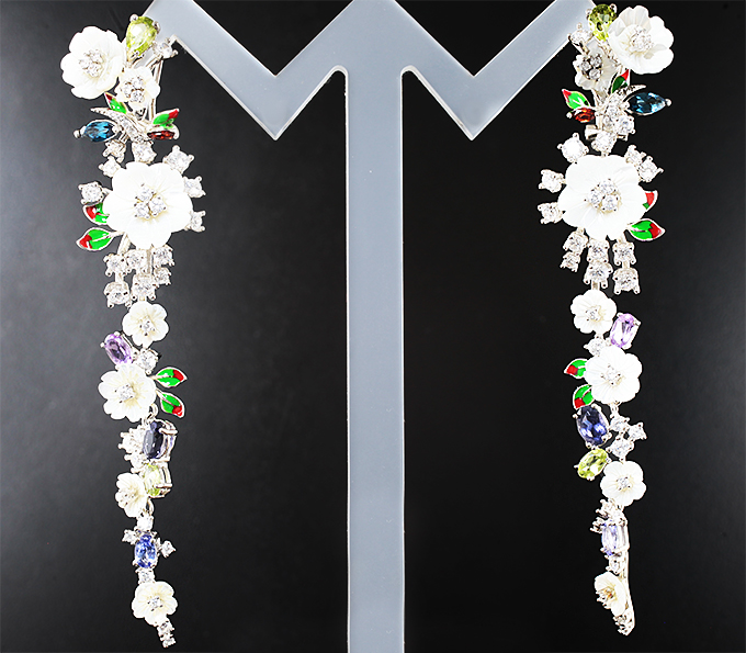 Серебро 925 Серьги с резным перламутром, альмандинами гранатами, аметистами, иолитами, танзанитами, перидотами и цветной эмалью