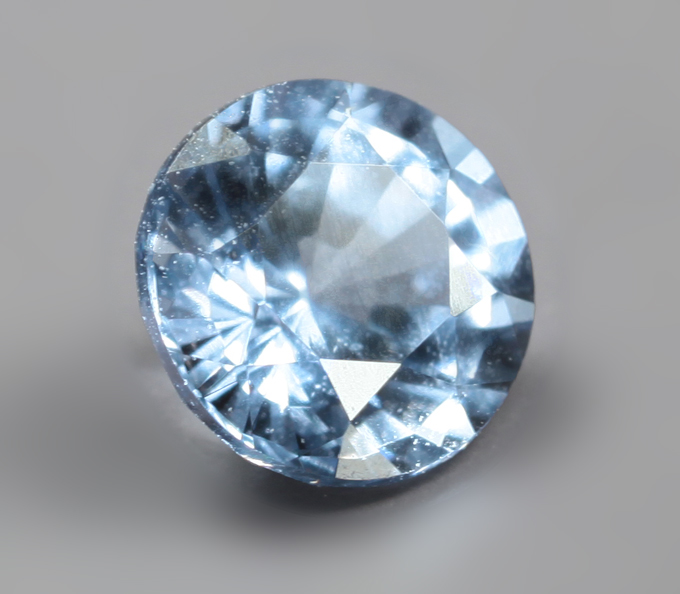 Синяя шпинель 0,41 карата