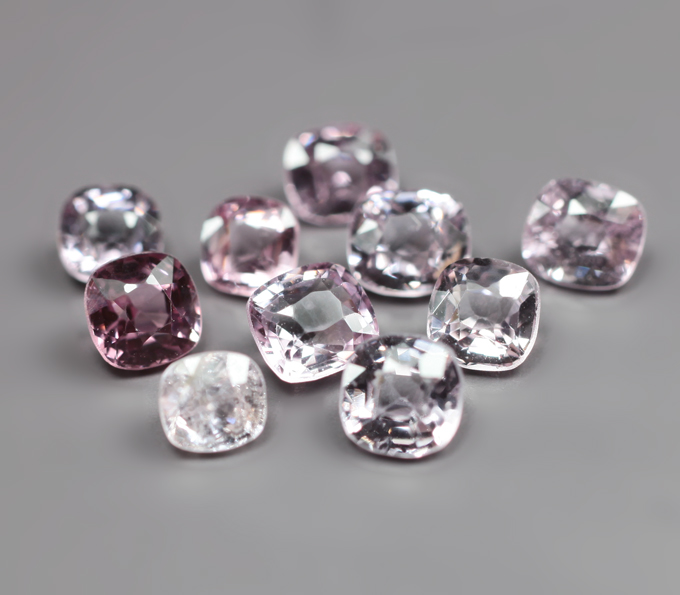 Набор из 10 шпинелей 2,91 карата