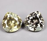 Редкая пара гранатов с ярко-выраженным александритовым эффектом 2,21 карата