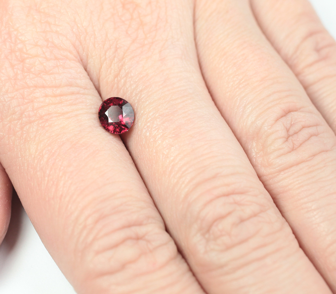 Родолит 1,69 карата