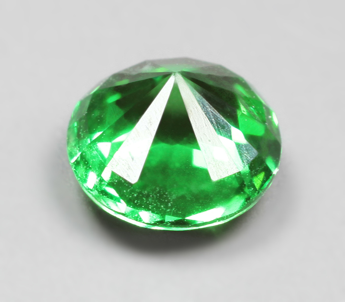 «Неоновый» цаворит 0,73 карата