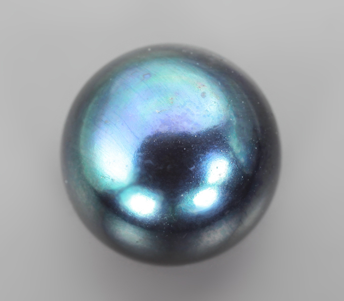 Черная морская жемчужина барокко 6,3 карата