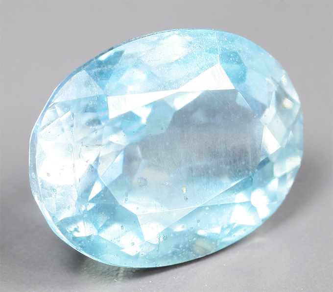 Небесно-голубой апатит 2,12 карата