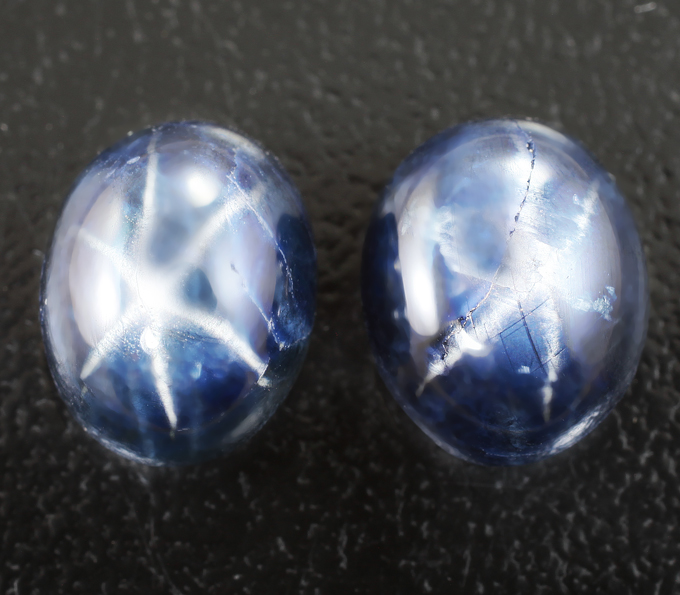 Серебряный браслет со звездчатыми сапфирами 9,52 карата и голубыми цирконами