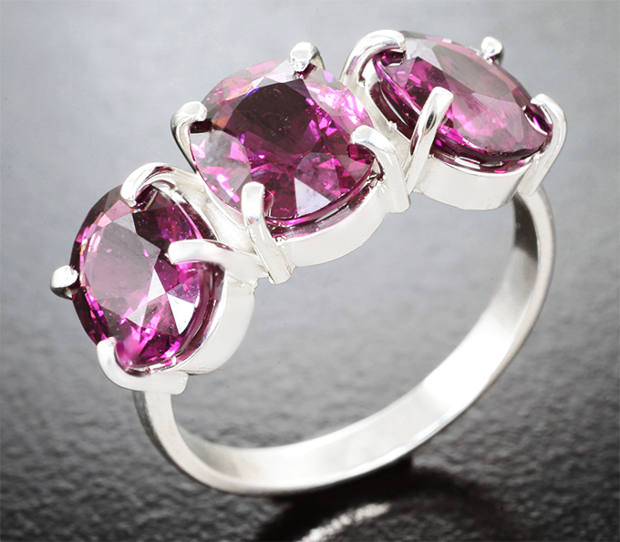 Серебро 925 Кольцо с умбалитами гранатами топовых цветовых характеристик 7,09 карата