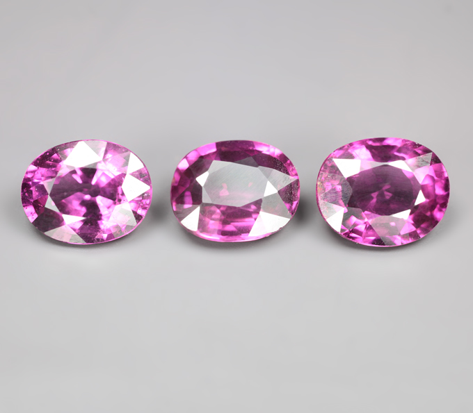 Кольцо с умбалитами гранатами топовых цветовых характеристик 7,09 карата