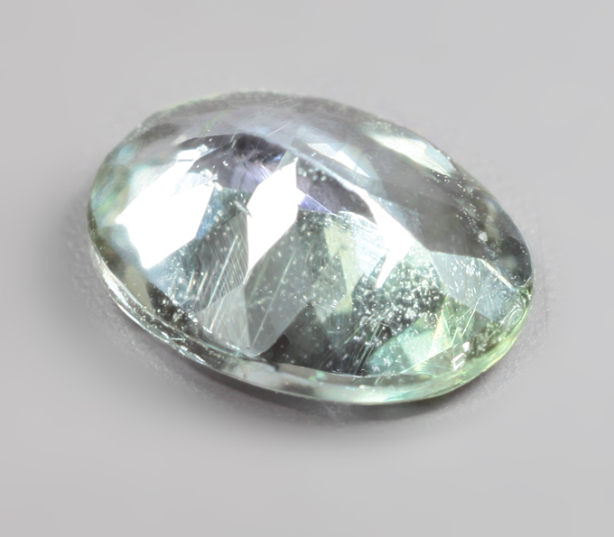 Полихромный цоизит 0,83 карата