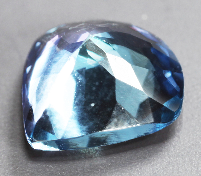 Полихромный цоизит 1,01 карата