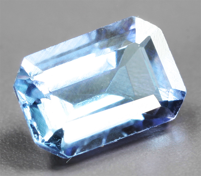 Полихромный цоизит 0,56 карата