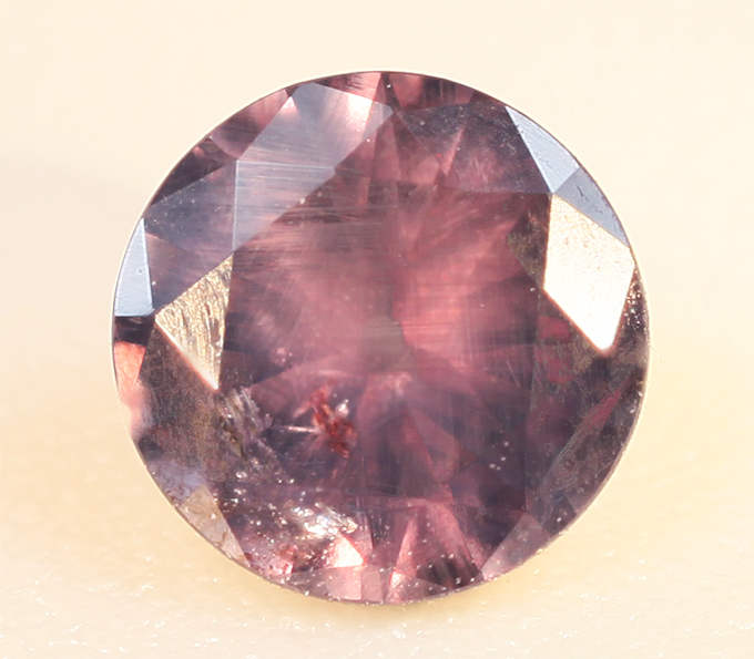 Редкий синий гранат с александритовым эффектом 0,27 карата