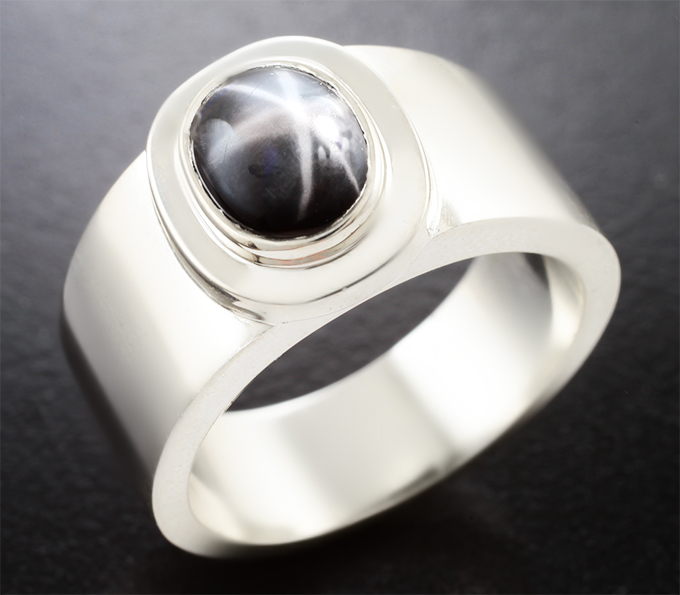 Серебро 925 Кольцо cо звездчатым сапфиром 2,25 карата