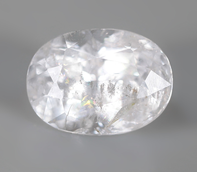 Пусеты с уральским фенакитом 1,04 карата и шпинелью