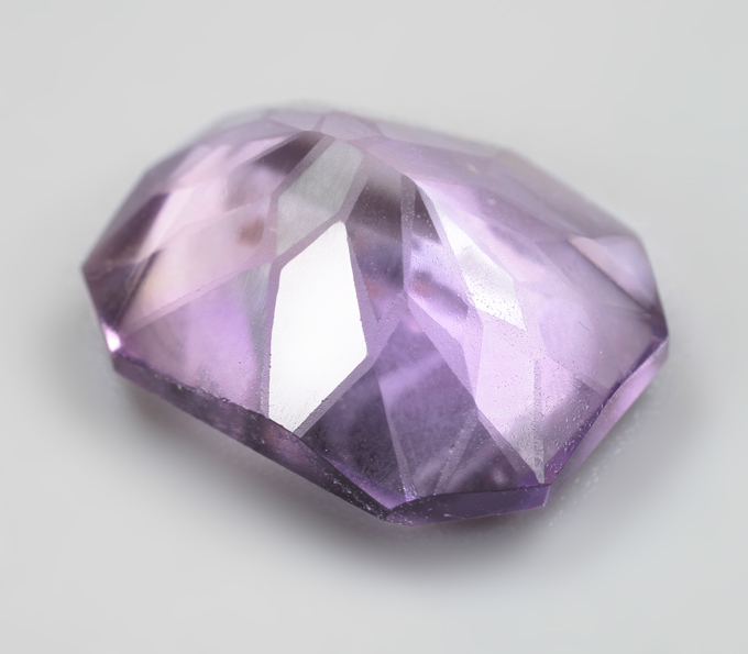 Аметрин авторской огранки 5,36 карата