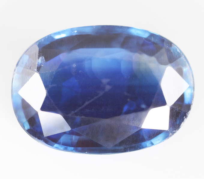 Насыщенный кианит 4,35 карата