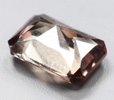 Гранат со сменой цвета 1,04 карата