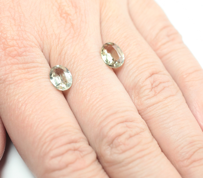 Редкая пара диаспоров 3,39 карата