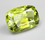 Крупный яркий перидот 7,97 карата