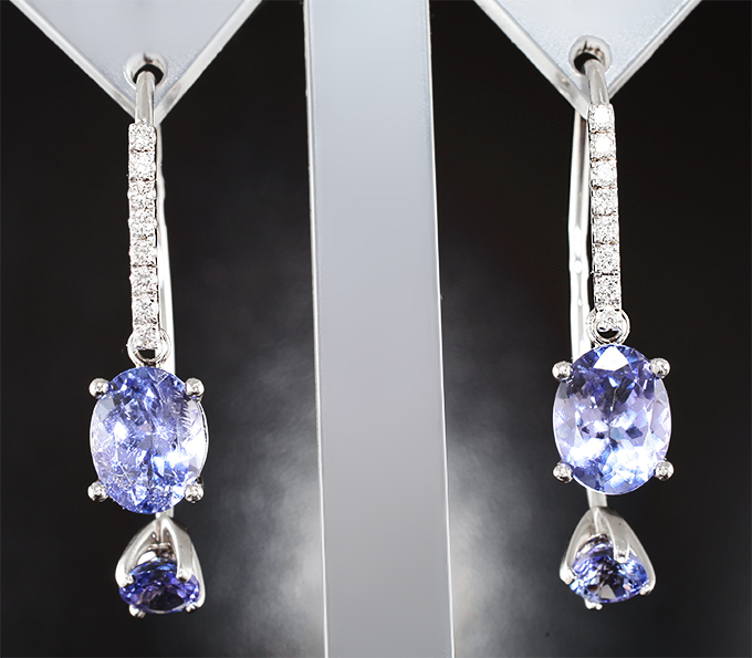 Золото Серьги с танзанитами 3,89 карата и бриллиантами