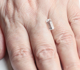 Данбурит высокой чистоты 1,75 карата