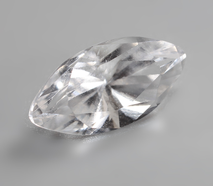 Редкая огранка! Данбурит высокой чистоты 3,02 карата