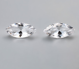 Крупная пара данбуритов высокой чистоты 4,23 карата