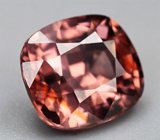 Оранжево-красный циркон высокой чистоты 2,4 карата