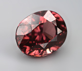 Оранжево-красный циркон высокой чистоты 3,57 карата