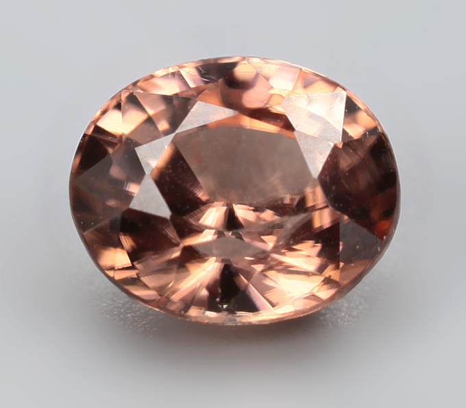 Оранжевый циркон высокой чистоты 2,14 карата