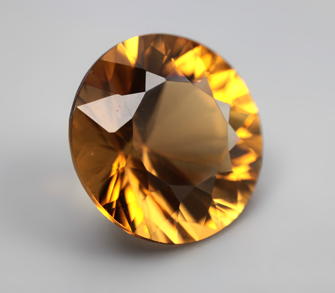 Чистейший цитрин 7,59 карата