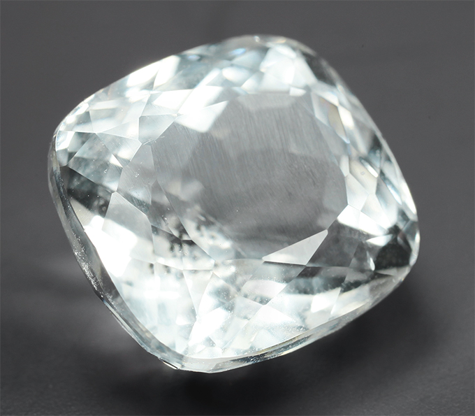 Гошенит высокой чистоты 9,46 карата